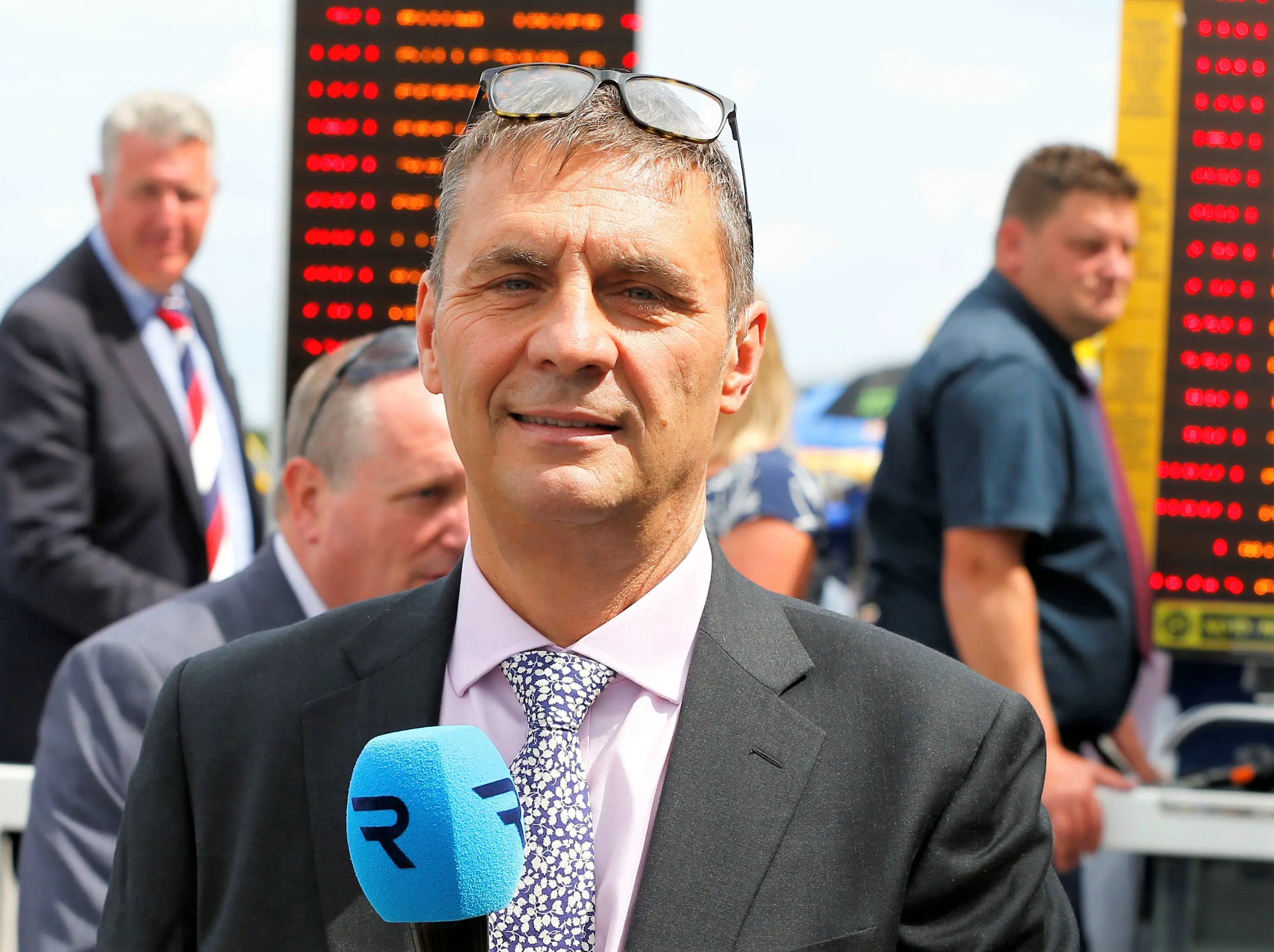 Tuesday'S Racing: Dave Nevison'S 3 Top Tips For Huge Payouts! - rmhvo03